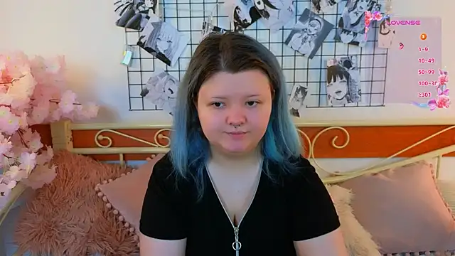 Snapshot of Lunaar_ chatting on May 2026 05:37:02 AM Lunaar online show from May 2026 05:37:02 AM