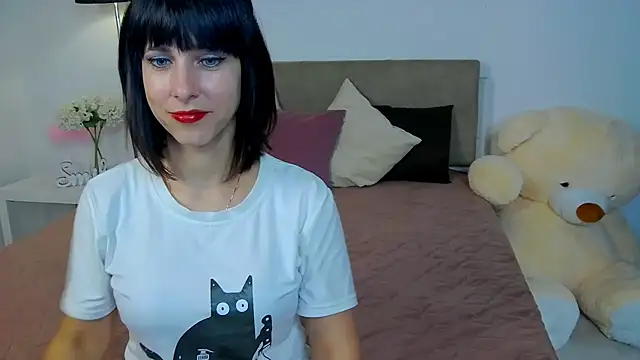 HeidieRaven online show from April 2026 12:32:02 PM