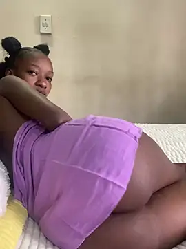 Latoya01 online show from April 2026 07:54:01 AM