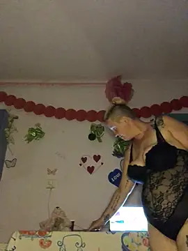 Snapshot of SofiaAmour chatting on July 2026 06:43:02 PM SofiaAmour online show from July 2026 06:43:02 PM