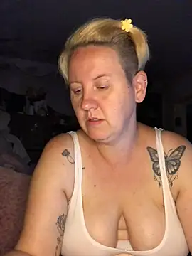 Snapshot of SofiaAmour chatting on June 2026 06:36:02 PM SofiaAmour online show from June 2026 06:36:02 PM