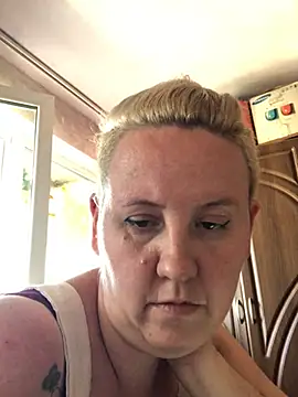 Snapshot of SofiaAmour chatting on July 2026 04:20:02 PM SofiaAmour online show from July 2026 04:20:02 PM