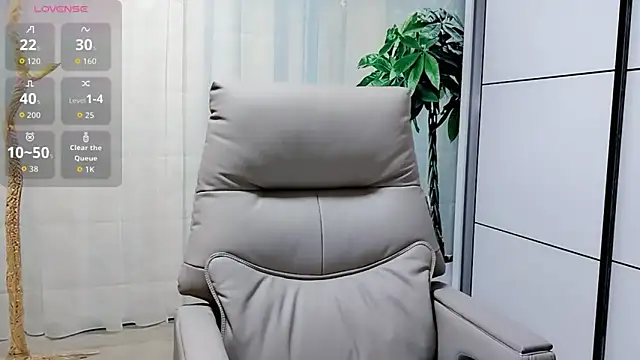 Snapshot of Naomi_NN chatting on July 2026 02:09:01 AM Naomi NN online show from July 2026 02:09:01 AM