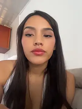 Mia-villalobos online show from June 2026 03:40:01 PM