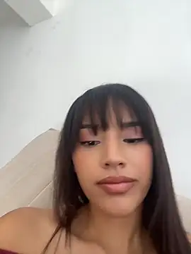 Mia-villalobos online show from July 2026 02:17:01 PM