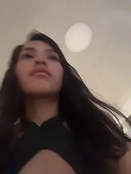 Mia-villalobos online show from May 2026 09:49:01 PM