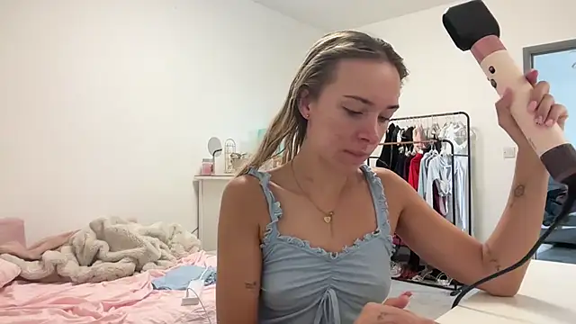 Naughtyblondex online show from August 2026 01:28:01 PM