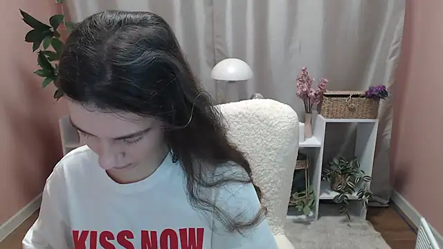 MistyBree online show from March 2026 09:13:02 AM