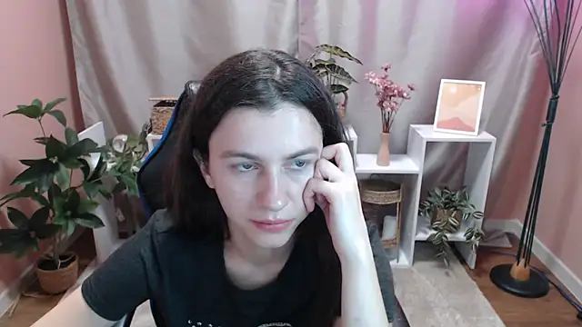 MistyBree online show from May 2026 08:17:02 AM