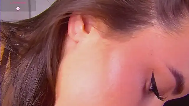 TrishaWinslet  online show from March 2026 03:29:01 PM