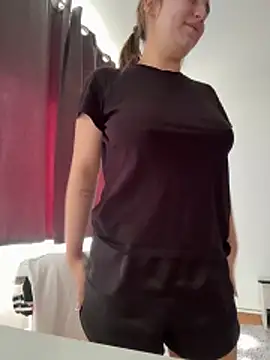 adellasweet online show from March 2026 12:06:01 PM