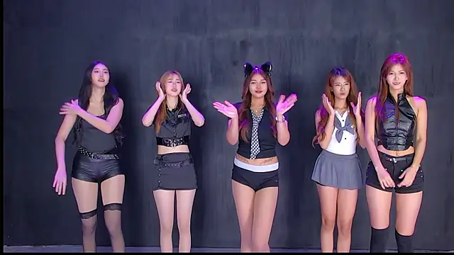 Snapshot of Rebel-Stage chatting on March 2026 06:13:02 AM Rebel-Stage online show from March 2026 06:13:02 AM