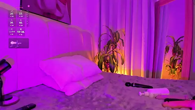 TaylerWhitelll online show from March 2026 06:19:02 PM