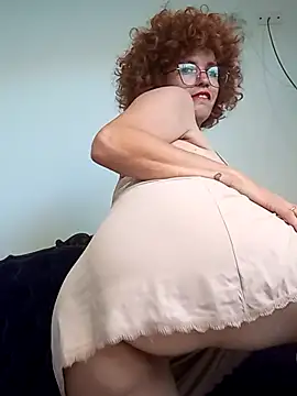 roxybykiss online show from April 2026 06:47:02 PM