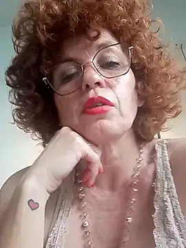 roxybykiss online show from April 2026 06:45:02 PM