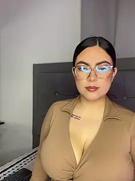 Kiara noirr online show from March 2026 11:37:02 AM