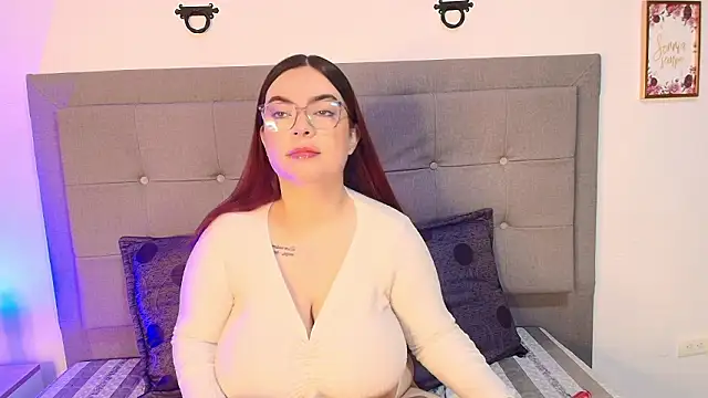 Kiara noirr online show from March 2026 11:33:02 AM