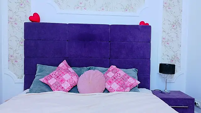 RaysaDrake online show from April 2026 03:56:01 AM