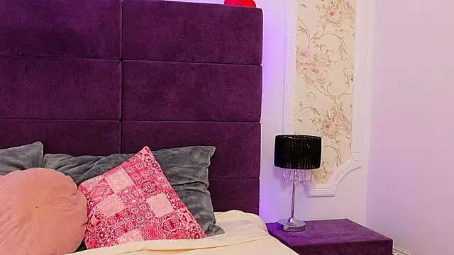 RaysaDrake online show from April 2026 04:19:02 AM