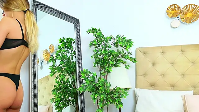 RaysaDrake online show from March 2026 05:10:02 AM