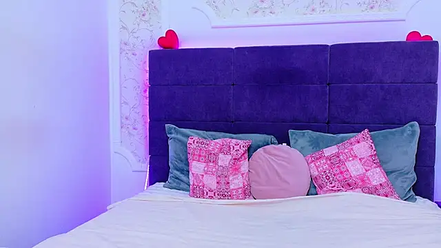 RaysaDrake online show from April 2026 04:14:01 AM