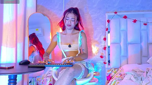 Bella-Sanders online show from April 2026 11:26:01 AM