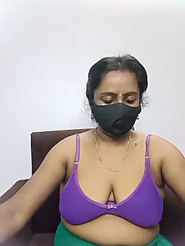 misti-boudii online show from June 2026 03:06:02 PM