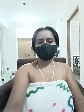 misti-boudii online show from June 2026 04:24:01 PM
