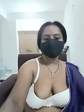 misti-boudii online show from July 2026 02:58:02 PM
