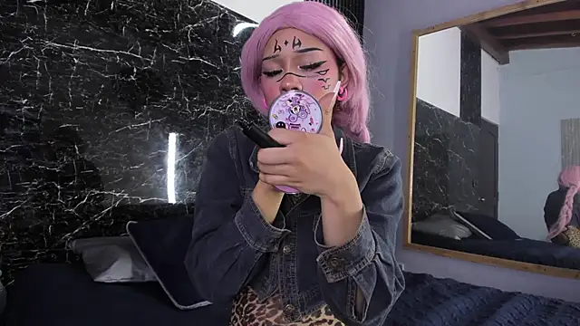 Roxy-Sweett online show from April 2026 04:20:02 AM