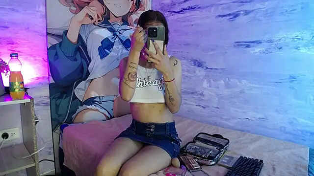 Siena Bouer online show from April 2026 02:03:02 AM