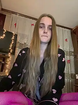 LunaVey online show from June 2026 06:41:01 PM