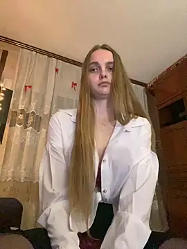 LunaVey online show from June 2026 06:38:01 PM