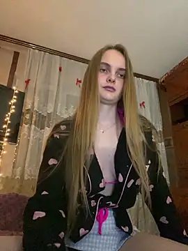 LunaVey online show from June 2026 06:40:01 PM