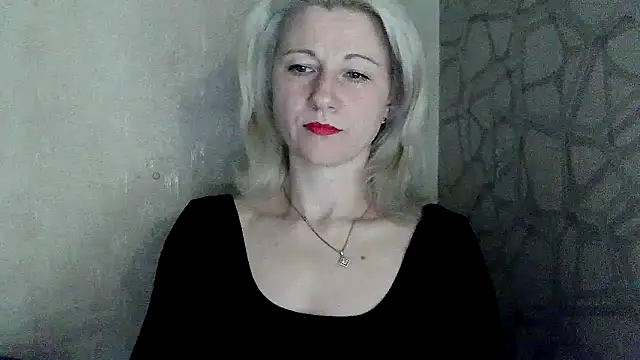 Katerina-Kissa online show from May 2026 06:01:02 PM