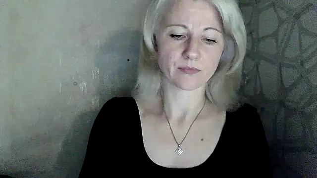 Katerina-Kissa online show from April 2026 06:09:02 PM