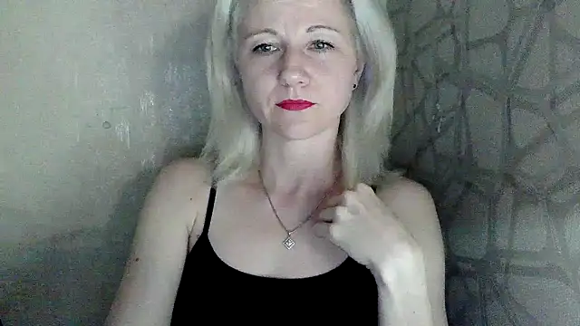 Katerina-Kissa online show from May 2026 07:00:01 PM
