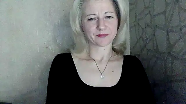 Katerina-Kissa online show from April 2026 06:14:02 PM