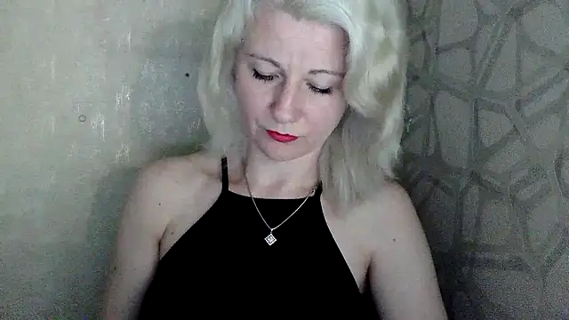 Katerina-Kissa online show from May 2026 06:51:02 PM