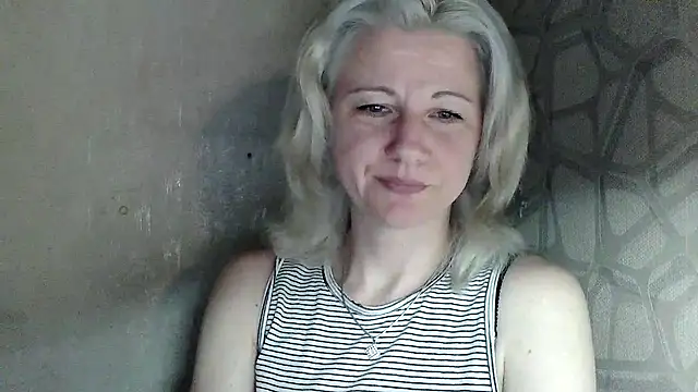 Katerina-Kissa online show from May 2026 06:37:02 PM
