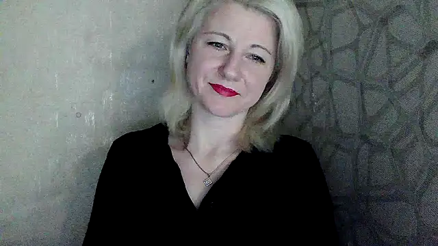 Katerina-Kissa online show from April 2026 06:12:02 PM