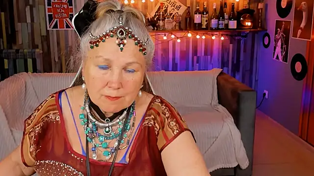 Snapshot of LilaMaharani chatting on May 2026 01:44:02 PM LilaMaharani online show from May 2026 01:44:02 PM