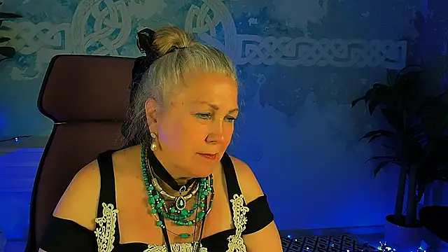 Snapshot of LilaMaharani chatting on May 2026 12:57:01 PM LilaMaharani online show from May 2026 12:57:01 PM