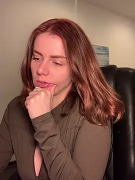 VelvetChloe online show from April 2026 05:30:01 PM