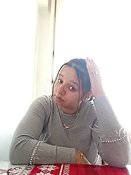 roxana e43 online show from May 2026 04:49:02 AM