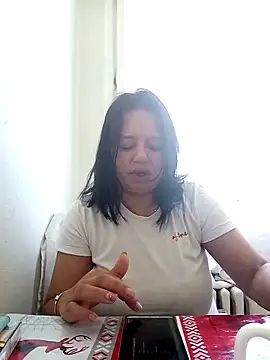 roxana e43 online show from April 2026 08:11:01 AM