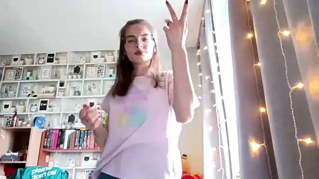 Snapshot of JInaMillsap chatting on March 2026 07:28:02 AM JInaMillsap online show from March 2026 07:28:02 AM