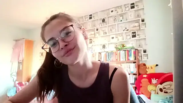 Snapshot of JInaMillsap chatting on March 2026 09:11:02 AM JInaMillsap online show from March 2026 09:11:02 AM