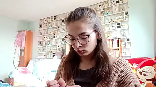 Snapshot of JInaMillsap chatting on April 2026 08:05:01 AM JInaMillsap online show from April 2026 08:05:01 AM