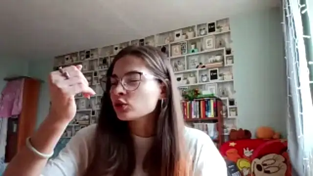 Snapshot of JInaMillsap chatting on March 2026 04:02:02 AM JInaMillsap online show from March 2026 04:02:02 AM